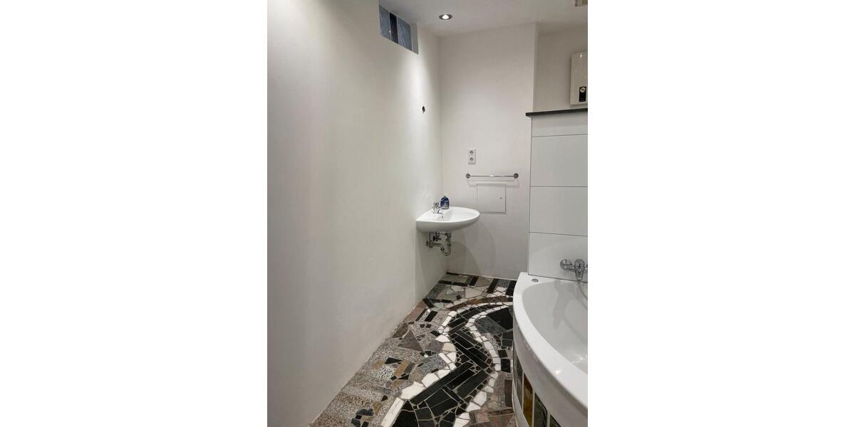 Etagenwohnung Solingen Central - 2 Zimmer, 63 m&sup2;, 198.000&euro; | Angebot:24877517