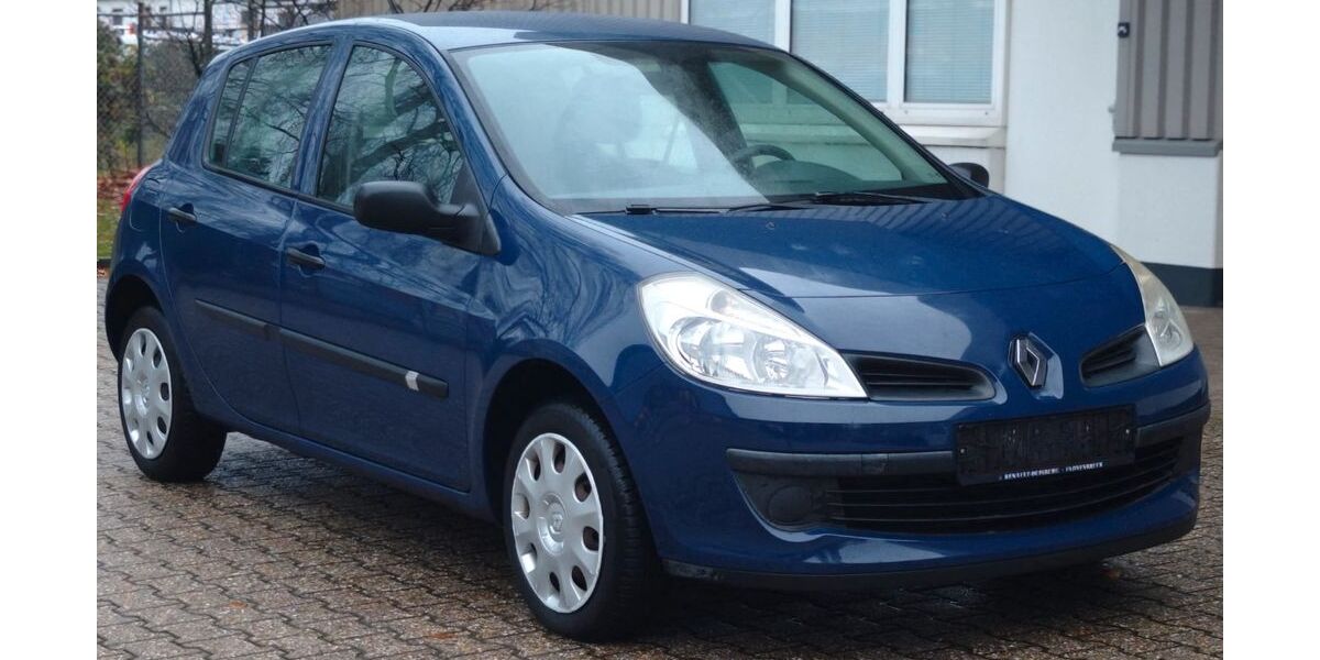 Renault Clio 66.345 km 4.900 &euro; Mönchengladbach 41066