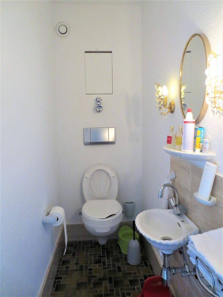 Cityhouse: Top Level, mit Aufzug und Panoramablick über Hilden, in sehr gepflegtem Haus!