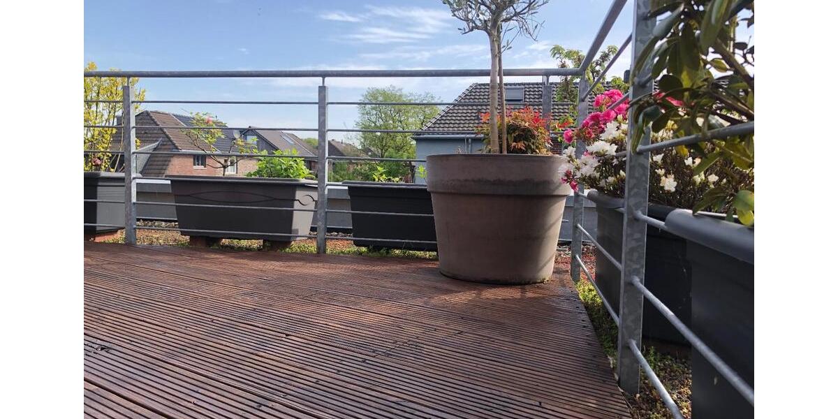 Dachgeschoßwohnung Krefeld Hüls - 2 Zimmer, 70 m&sup2;, 720&euro; | Angebot:25801229