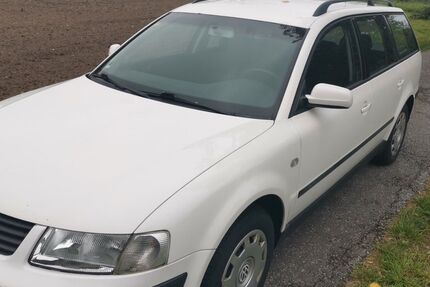 VW Passat 223.000 km 3.900 € Duisburg 47239