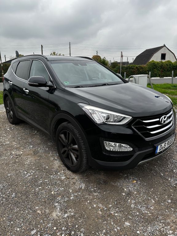 Hyundai SANTA FE 149.533 km 16.100 € Düsseldorf 40625