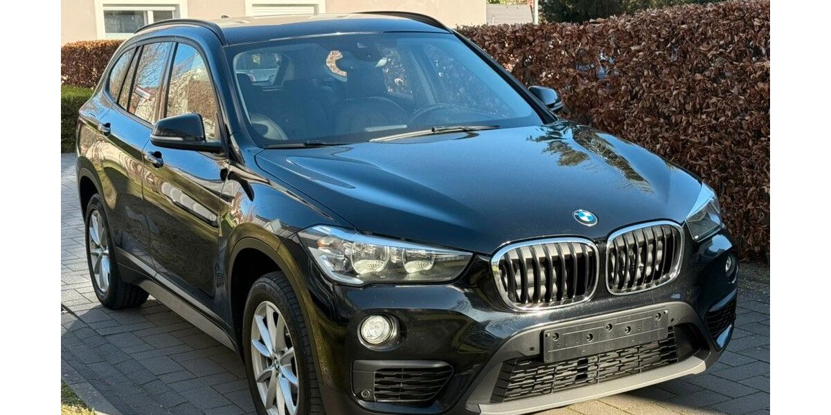 BMW X1 210.000 km 12.840 &euro; Düsseldorf 40468