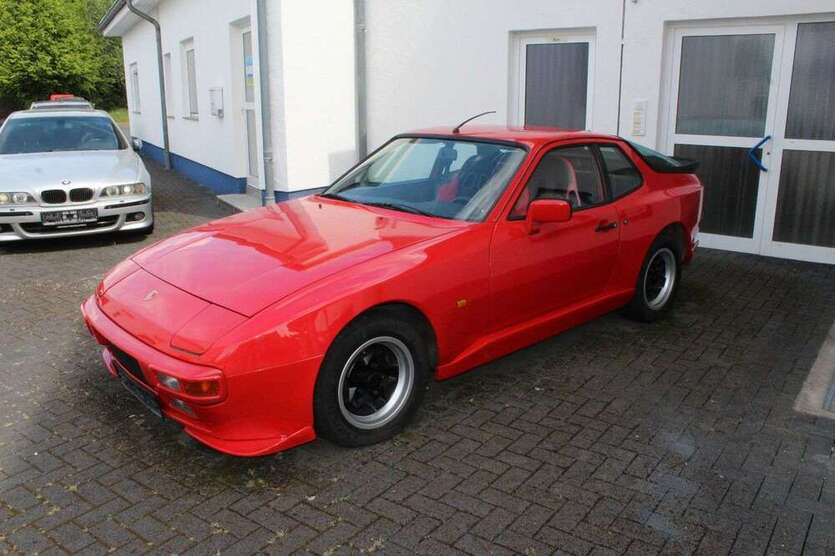 944