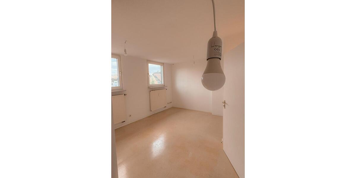 Dachgeschoßwohnung Mönchengladbach Nord - 2 Zimmer, 30 m&sup2;, 450&euro; | Angebot:25721963