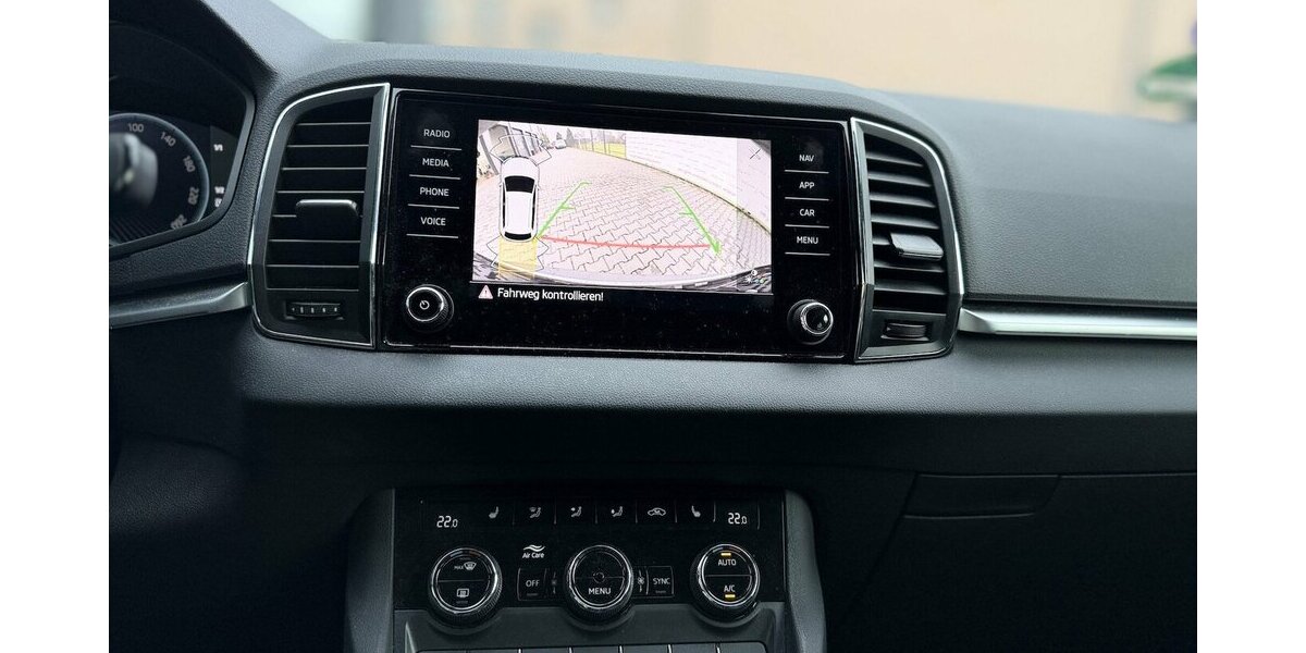 Skoda Karoq Clever/ Kamera / Virtual Cockpit / Keyless 36.000 km 25.400 &euro; Mönchengladbach 41066