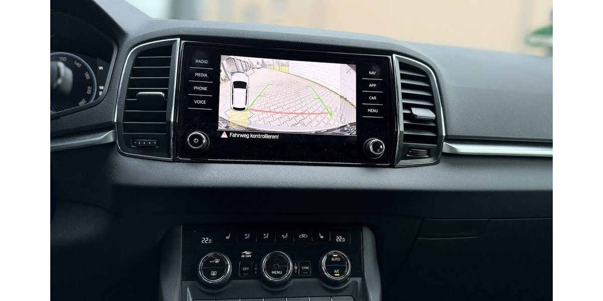 Skoda Karoq Clever/ Kamera / Virtual Cockpit / Keyless 36.000 km 25.900 &euro; Mönchengladbach 41066