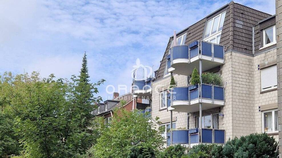 ***Gelegenheit - interessante 3-Zimmer-Wohnung mit Galerie und Balkon im Duisburger Süden***