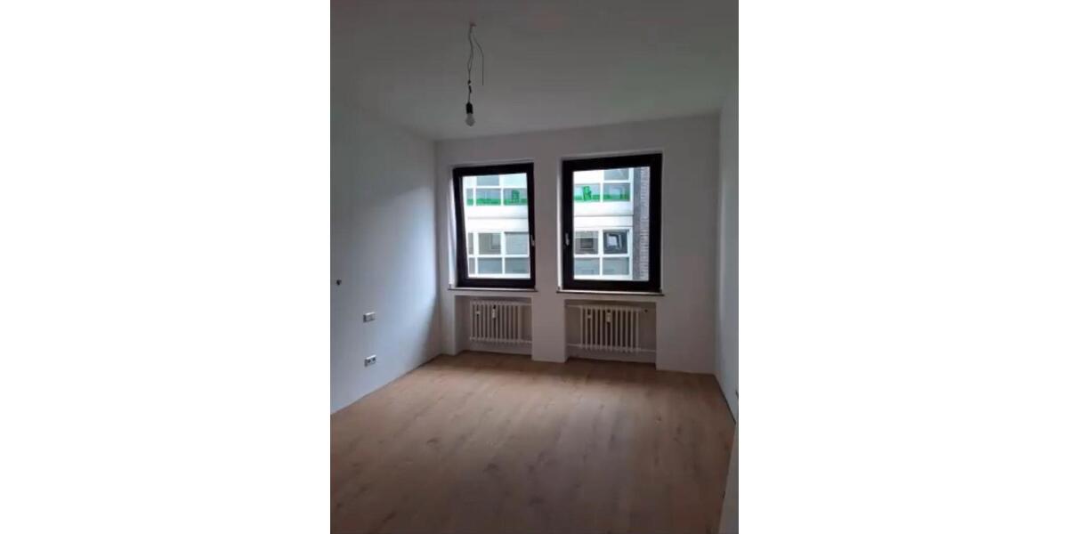 Etagenwohnung Neuss - 2 Zimmer, 66 m&sup2;, 1.100&euro; | Angebot:25714454