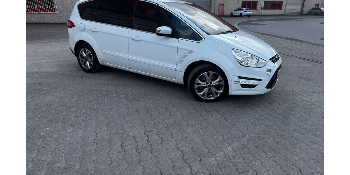 Ford S-Max 190.000 km 5.490 &euro; Düsseldorf 40595