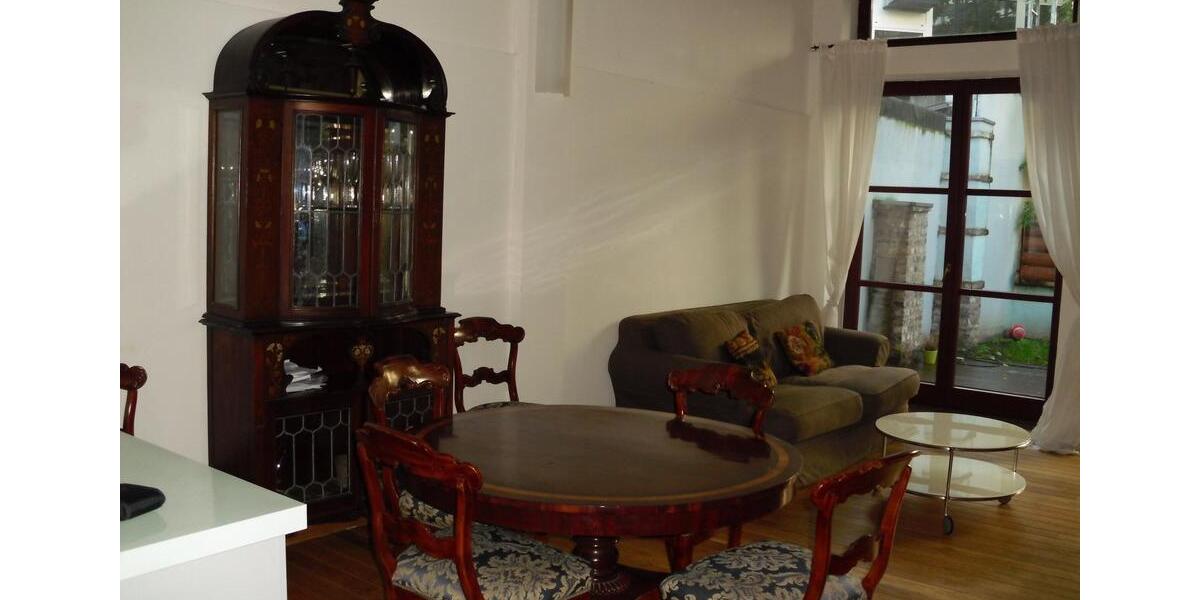 Freistehendes Einfamilienhaus mit Garten in Düsseldorf Heerdt 4 zimmer