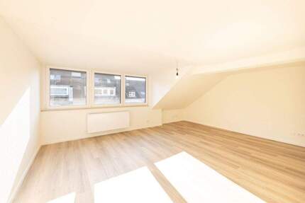 Wohnung Düsseldorf Flingern Nord - 2 Zimmer, 82 m&sup2;, 1.330&euro; | Angebot:25745721