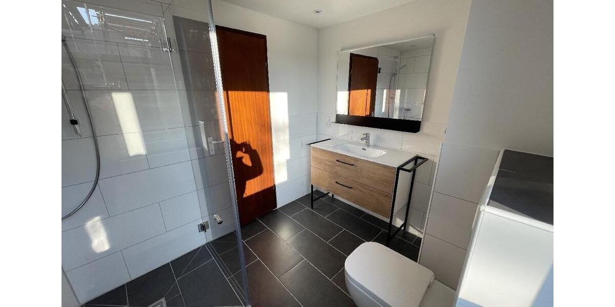 Sanierte 3 Zimmerwohnung am Hanielpark in Düsseldorf-Düsseltal 3 zimmer