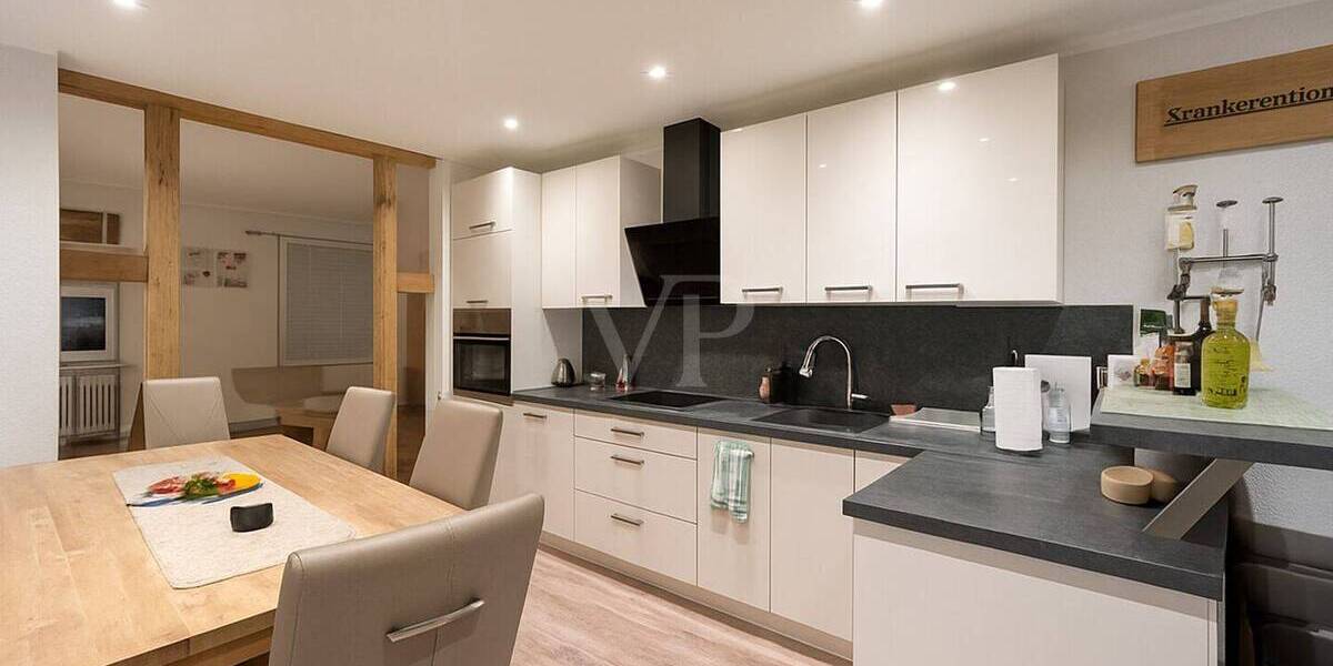 Attraktive 2-Zimmer-Etagenwohnung in gepflegtem Zustand - Zentrale Lage und gehobene Ausstattung 2 zimmer