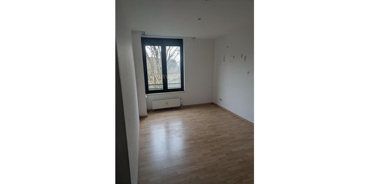 Helle 2-Zimmer-Wohnung mit Balkon & Tiefgarage im Grünen von DUS 2 zimmer