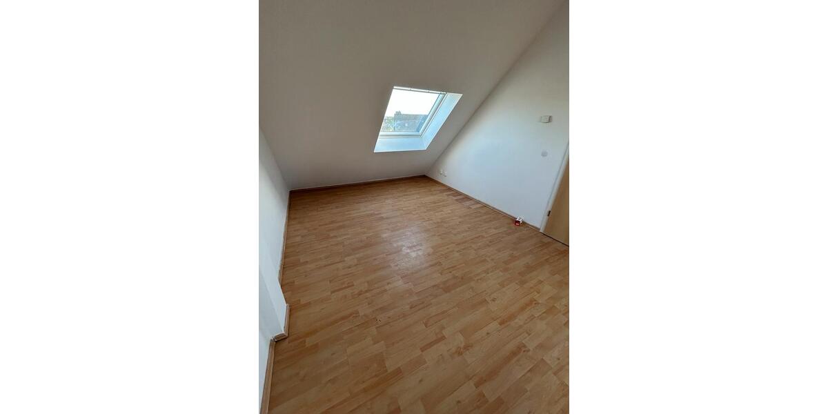 Etagenwohnung Mülheim an der Ruhr Heißen - 3 Zimmer, 90 m&sup2;, 799&euro; | Angebot:26415616