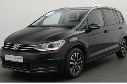 VW Touran 136.591 km 18.980 &euro; Leverkusen 51379
