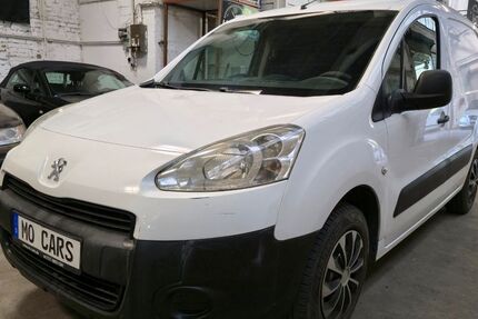Peugeot Partner 163.000 km 4.990 € Ratingen 40878