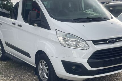 Ford Tourneo Custom 323.000 km 9.690 &euro; Duisburg 47138