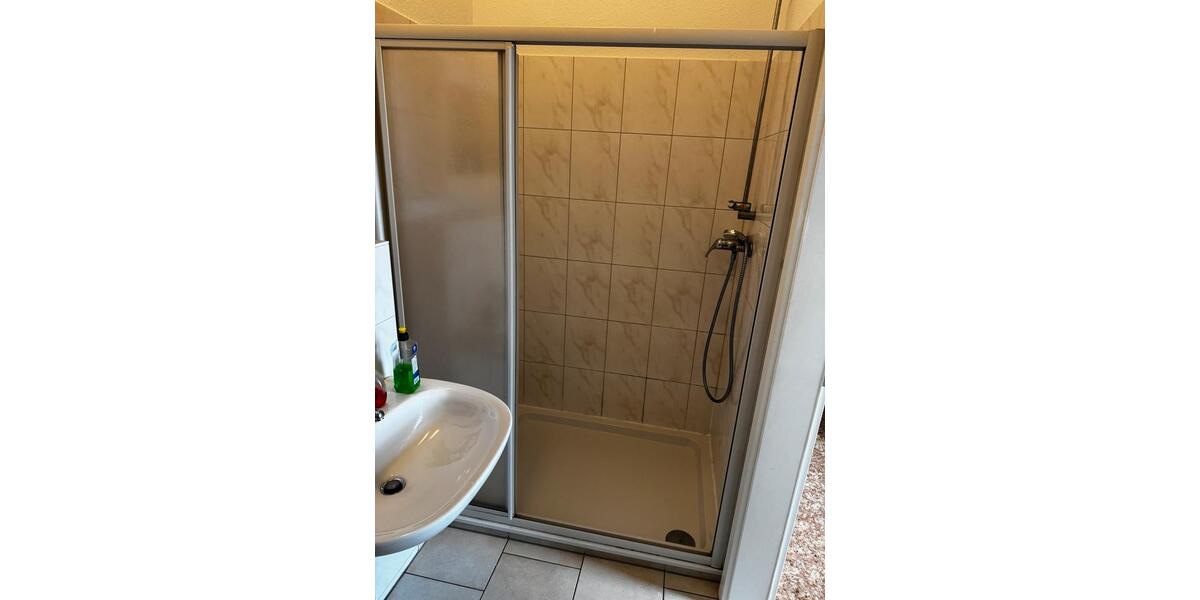 Hochparterre Neuss Furth-Mitte - 1 Zimmer, 42 m&sup2;, 490&euro; | Angebot:26161776