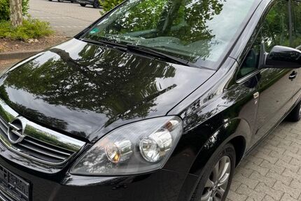 Opel Zafira 109.560 km 4.999 &euro; Krefeld 47809
