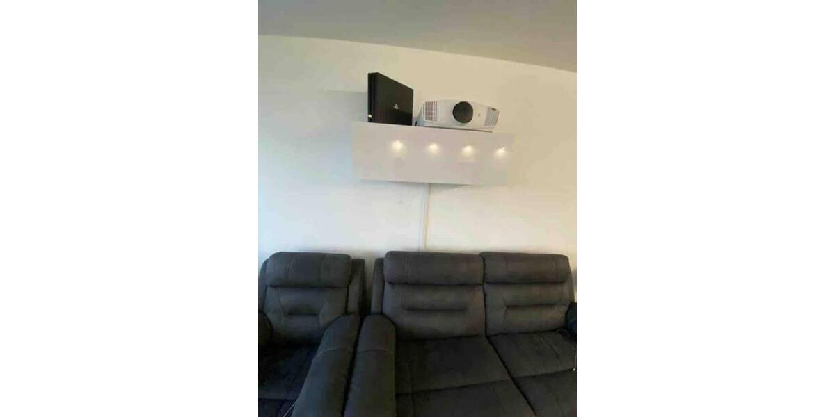 Etagenwohnung Neuss - 2 Zimmer, 70 m&sup2;, 1.300&euro; | Angebot:25806836