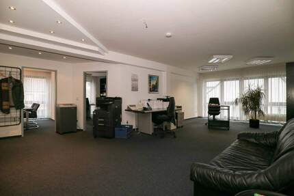 Viel Platz für ruhige Arbeit in Dormagen-Horrem 5 zimmer