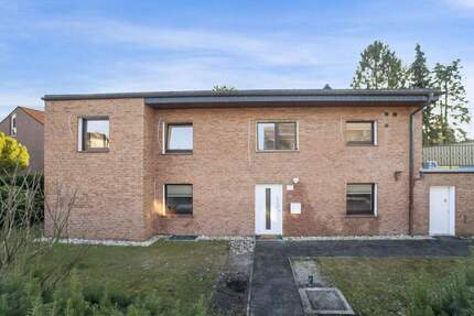 Modernisiertes Einfamilienhaus mit Dachterrasse, Photovoltaik & Garage in ruhiger Lage von Hilden 4 zimmer