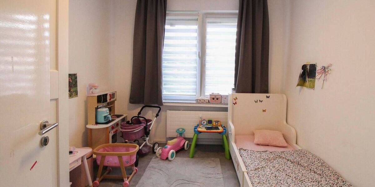 Etagenwohnung Düsseldorf Eller - 4 Zimmer, 90 m&sup2;, 395.000&euro; | Angebot:26852427