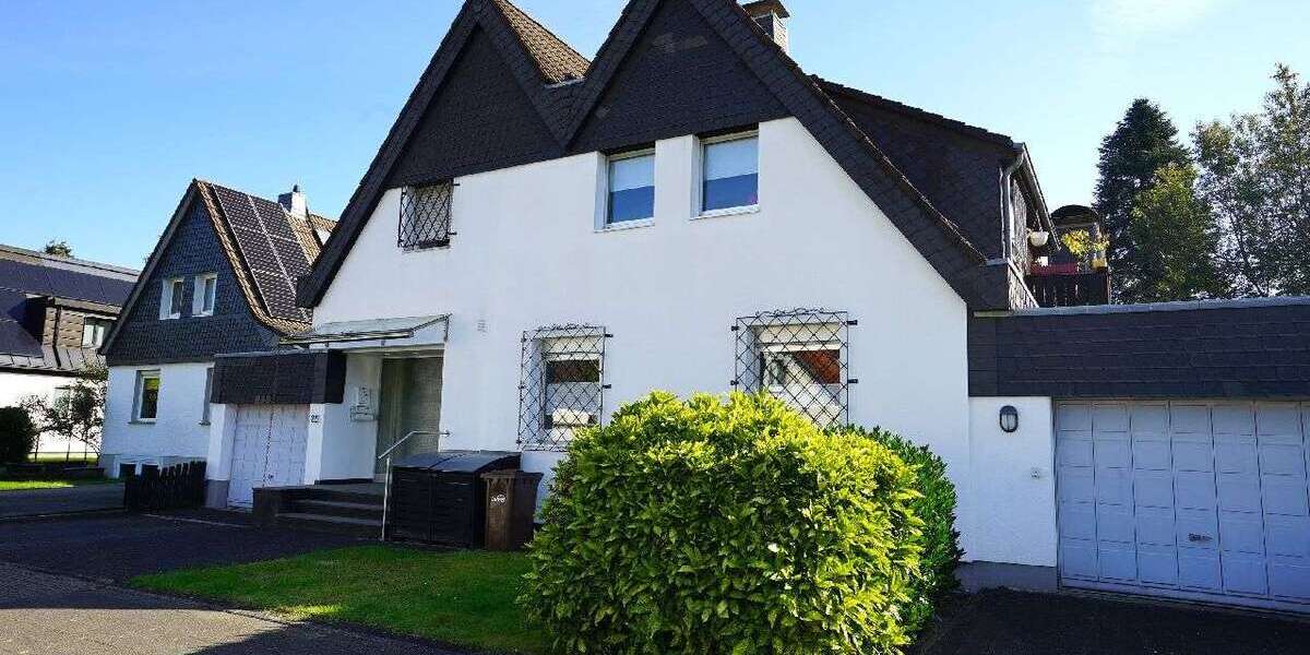 Haus zum Kaufen in Leverkusen 798.000 € 216 m² 6 zimmer