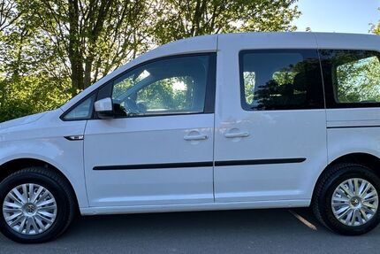 VW Caddy 122.800 km 13.388 &euro; Mönchengladbach 41169