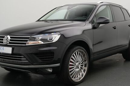 VW Touareg 151.300 km 18.990 &euro; Leverkusen 51373