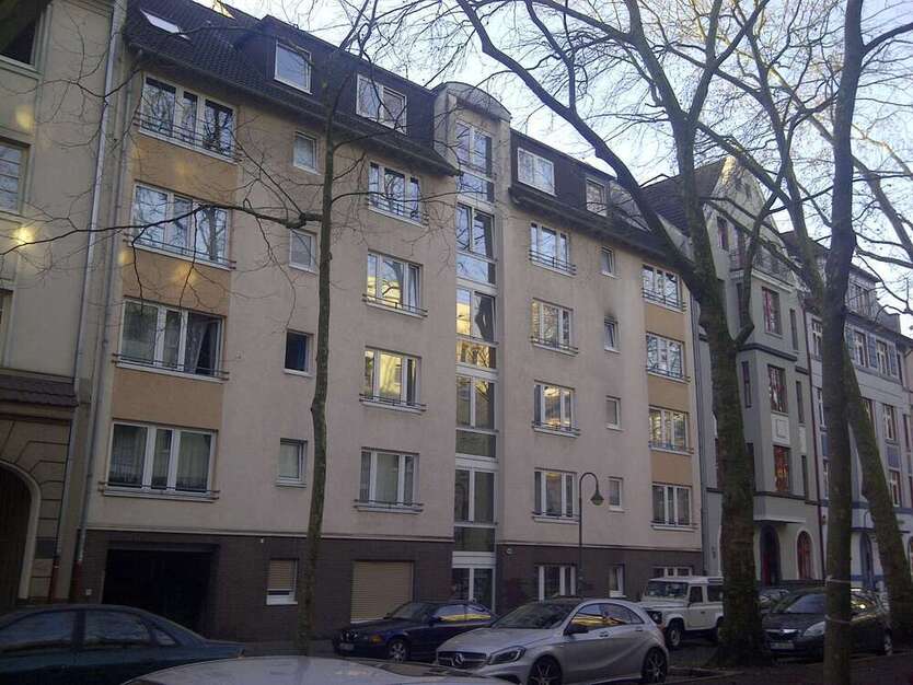 Wohnung zum Mieten in Düsseldorf 319,20 € 61.62 m²