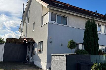 Topp-Reihenendhaus mit Wintergarten, Kaminofen und Photovoltaik zimmer