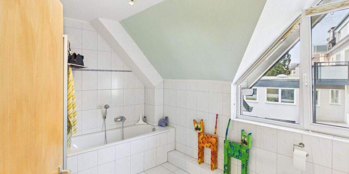 Doppelhaushälfte Solingen Burg - 6 Zimmer, 125 m&sup2;, 475.000&euro; | Angebot:25800879