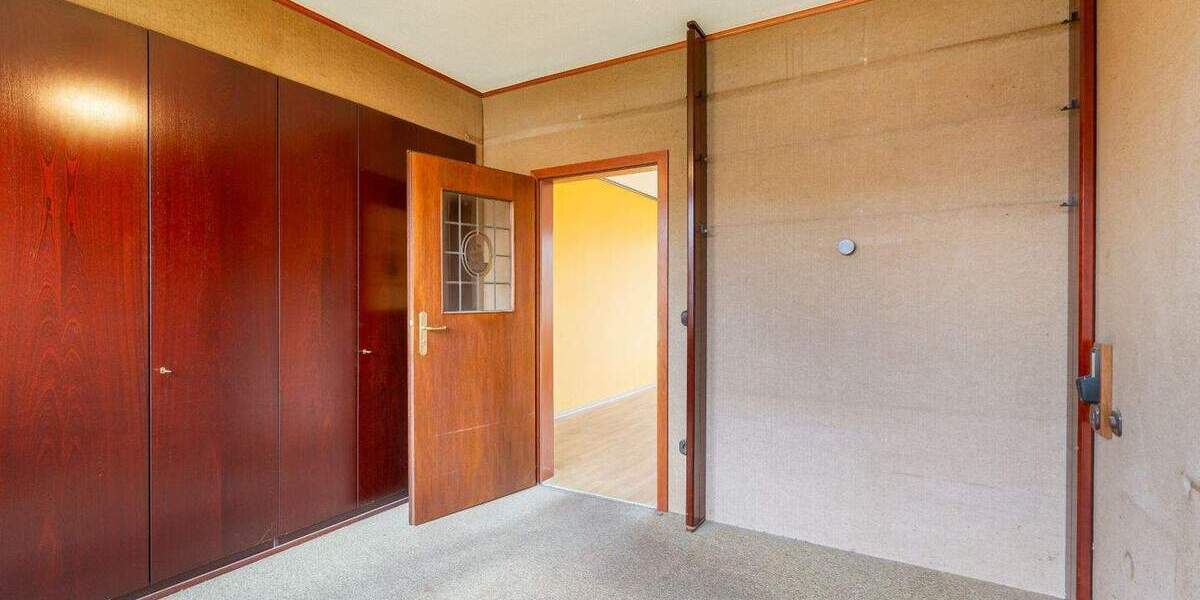 Gut geschnittene 2-Zimmer-Wohnung mit Entwicklungspotential in Krefeld Inrath Kliedbruch 2 zimmer