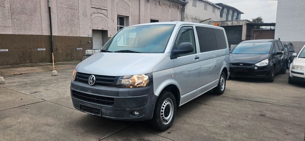 VW T5 Transporter 110.900 km 16.100 &euro; Neuss OT Barbaraviertel 41460