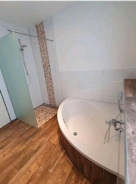 Etagenwohnung Leverkusen Bergisch Neukirchen - 2 Zimmer, 65 m&sup2;, 895&euro; | Angebot:26276818