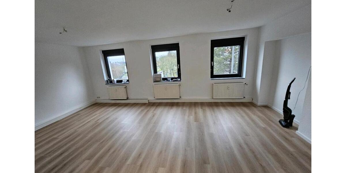 Etagenwohnung Solingen Höhscheid - 2 Zimmer, 51 m&sup2;, 900&euro; | Angebot:26044653