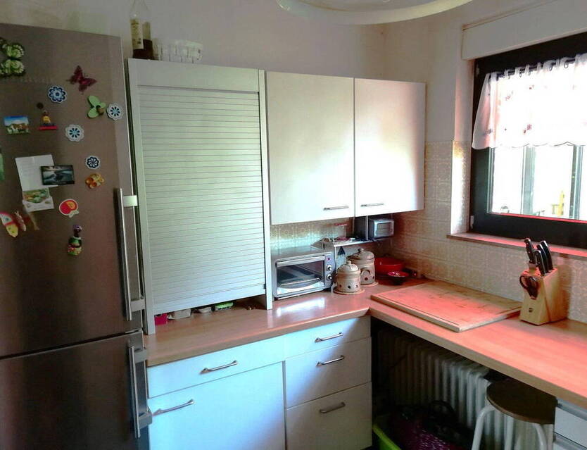 Einfamilien-Reiheneckhaus mit großem Garten und Doppelgarage