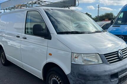 VW T5 Transporter 213.729 km 2.990 € Neuss 41469