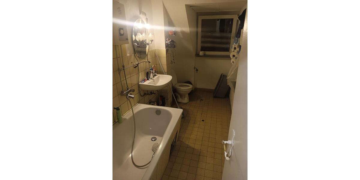 Dachgeschoßwohnung Mönchengladbach Süd - 4 Zimmer, 89 m&sup2;, 139.000&euro; | Angebot:25367704