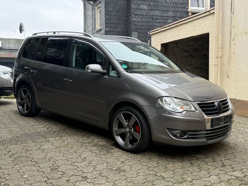 VW Touran 256.000 km 3.500 € Remscheid 42855