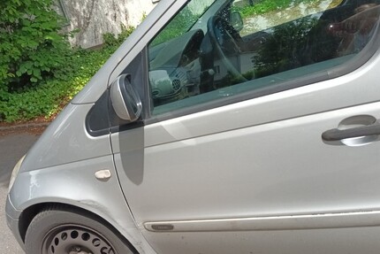 Mercedes-Benz Vaneo 171.000 km 3.700 &euro; Duisburg 47051