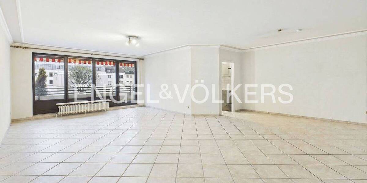 Etagenwohnung Krefeld Cracau - 3 Zimmer, 135 m&sup2;, 215.000&euro; | Angebot:26129409