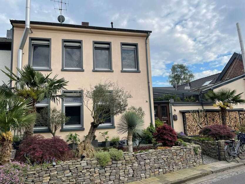Haus zum Kaufen in Mönchengladbach 349.900 € 100 m²