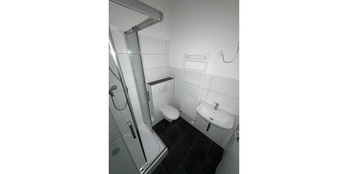 Altbau-Liebhaber aufgepasst - Wohnen mit Stil 3 zimmer