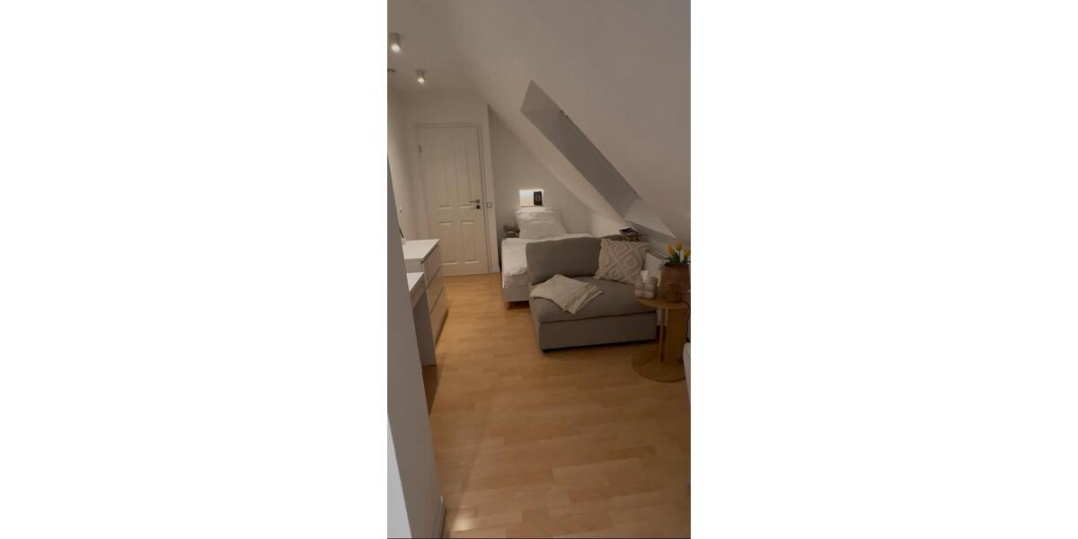 Etagenwohnung Düsseldorf Derendorf - 1 Zimmer, 14 m&sup2;, 620&euro; | Angebot:26008493