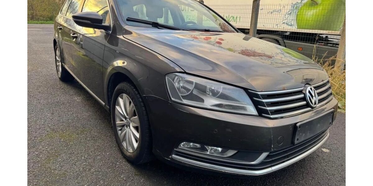 VW Passat 361.500 km 3.500 &euro; Hilden 40721