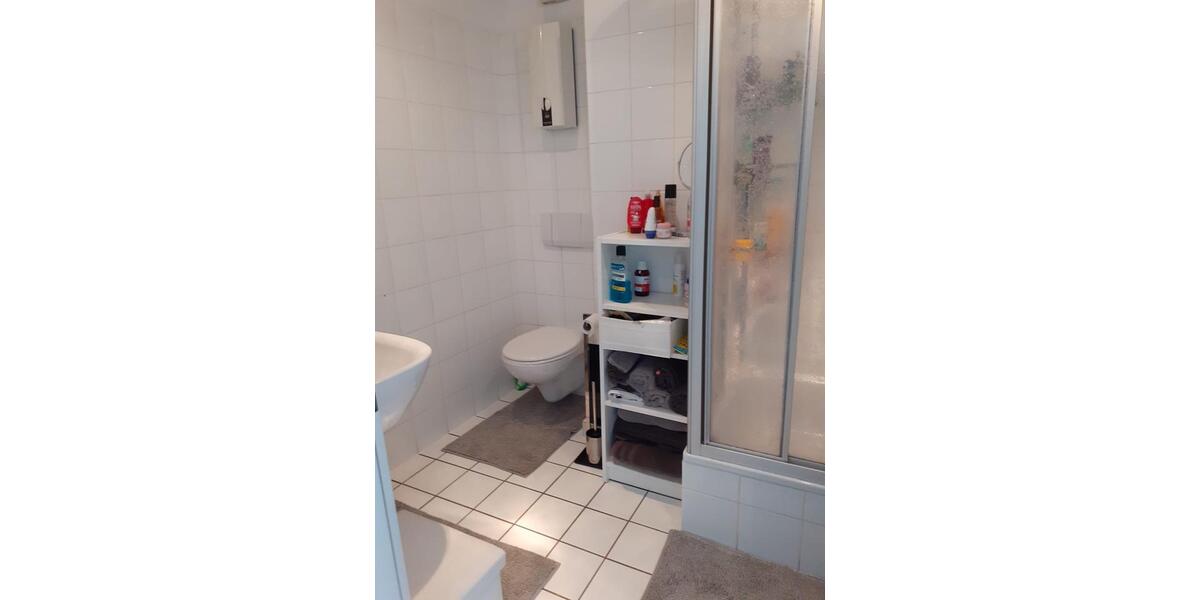 Dachgeschoßwohnung Neuss Furth-Mitte - 2 Zimmer, 62 m&sup2;, 550&euro; | Angebot:25718269